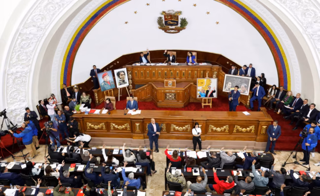 Venezuela - une loi d’amnistie adoptée, mais jugée trop limitée par les défenseurs des droits humains (AP)