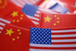 Washington veut stabiliser ses liens avec Pékin, mais affiche une profonde méfiance avant la visite de Trump (AP)