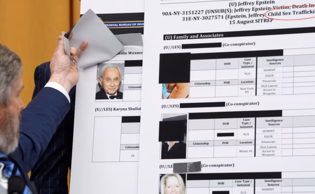 Wexner reconnaît une visite sur l’île d’Epstein mais nie toute connaissance de ses crimes (AP)