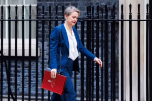 Yvette Cooper doit rencontrer Marco Rubio sur fond de tensions autour des îles Chagos (AP)