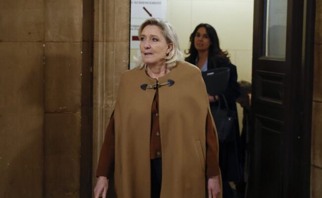 Procès en appel du RN : le parquet requiert des peines d’inéligibilité contre Marine Le Pen