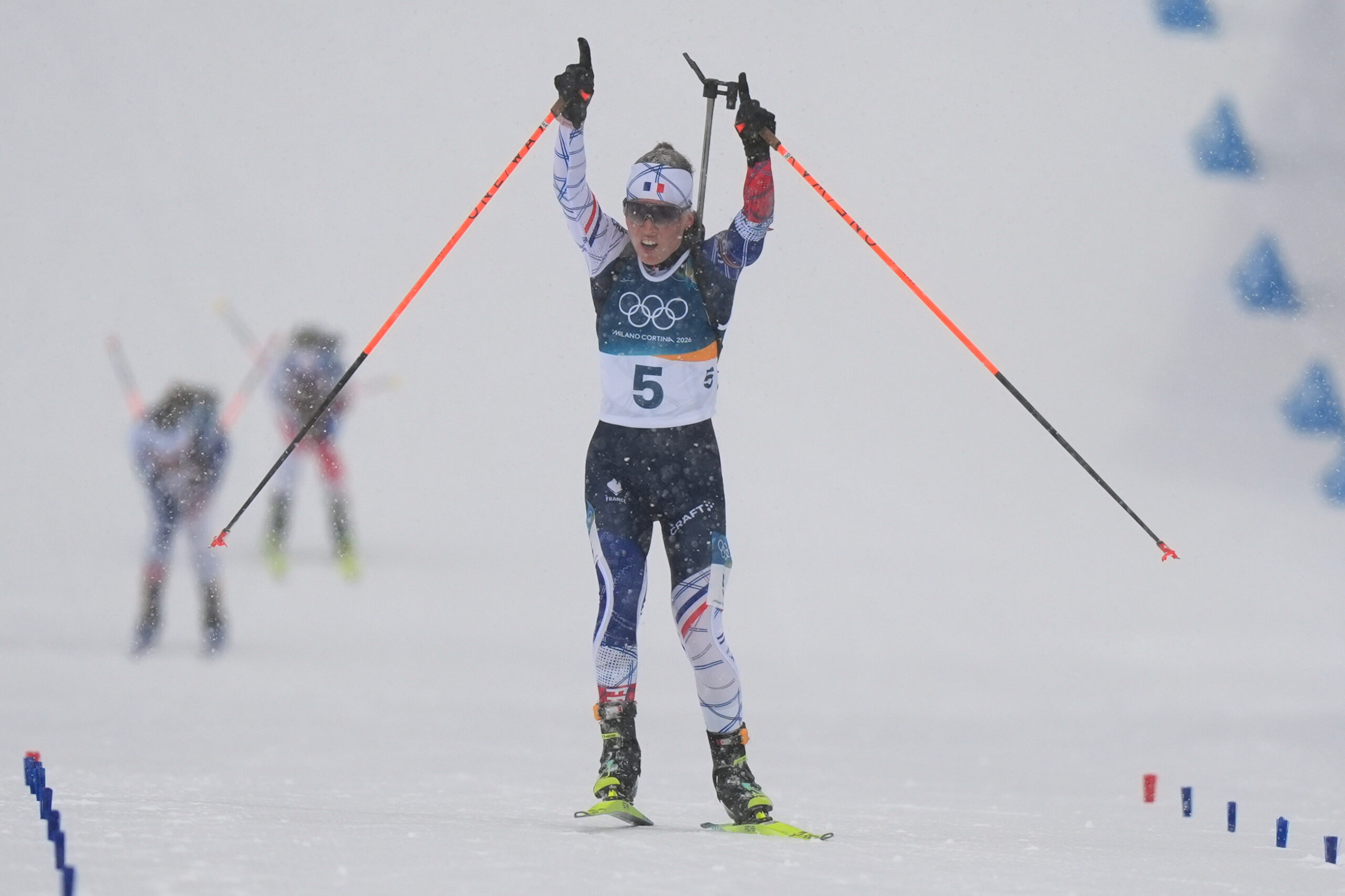 — JO – doublé français en mass‑start féminine de biathlon