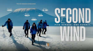 Guerre en Ukraine: "Second Souffle", l’épopée de soldats ukrainiens amputés qui gravissent le Kilimanjaro