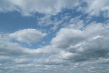 Douceur persistante mais nuages de retour sur une partie du pays