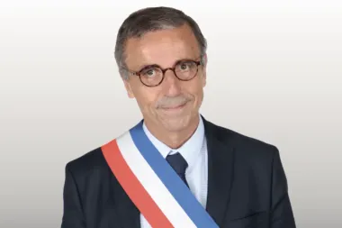 Municipales Bordeaux : Pierre Hurmic (EELV) en tête devant Thomas Cazenave EELV