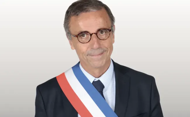 Municipales Bordeaux : Pierre Hurmic (EELV) en tête devant Thomas Cazenave EELV
