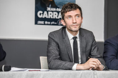 Municipales Nîmes : Vincent Bouget (union gauche) et Julien Sanchez (RN) au coude à coude au premier tour union gauche