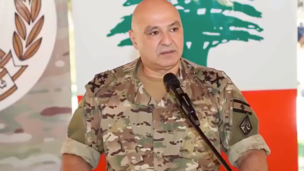 Le président libanais Joseph Aoun, en uniforme militaire, affiche une position ferme contre le Hezbollah
