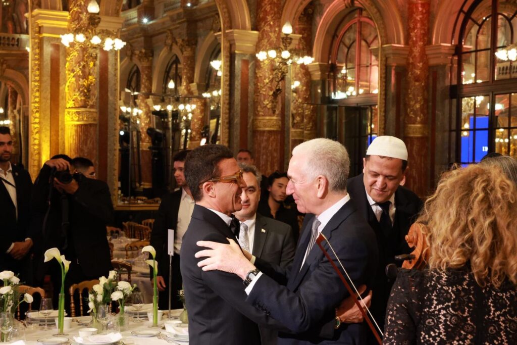 Omar Harfouch Interprète Son « Concerto Pour La Paix »