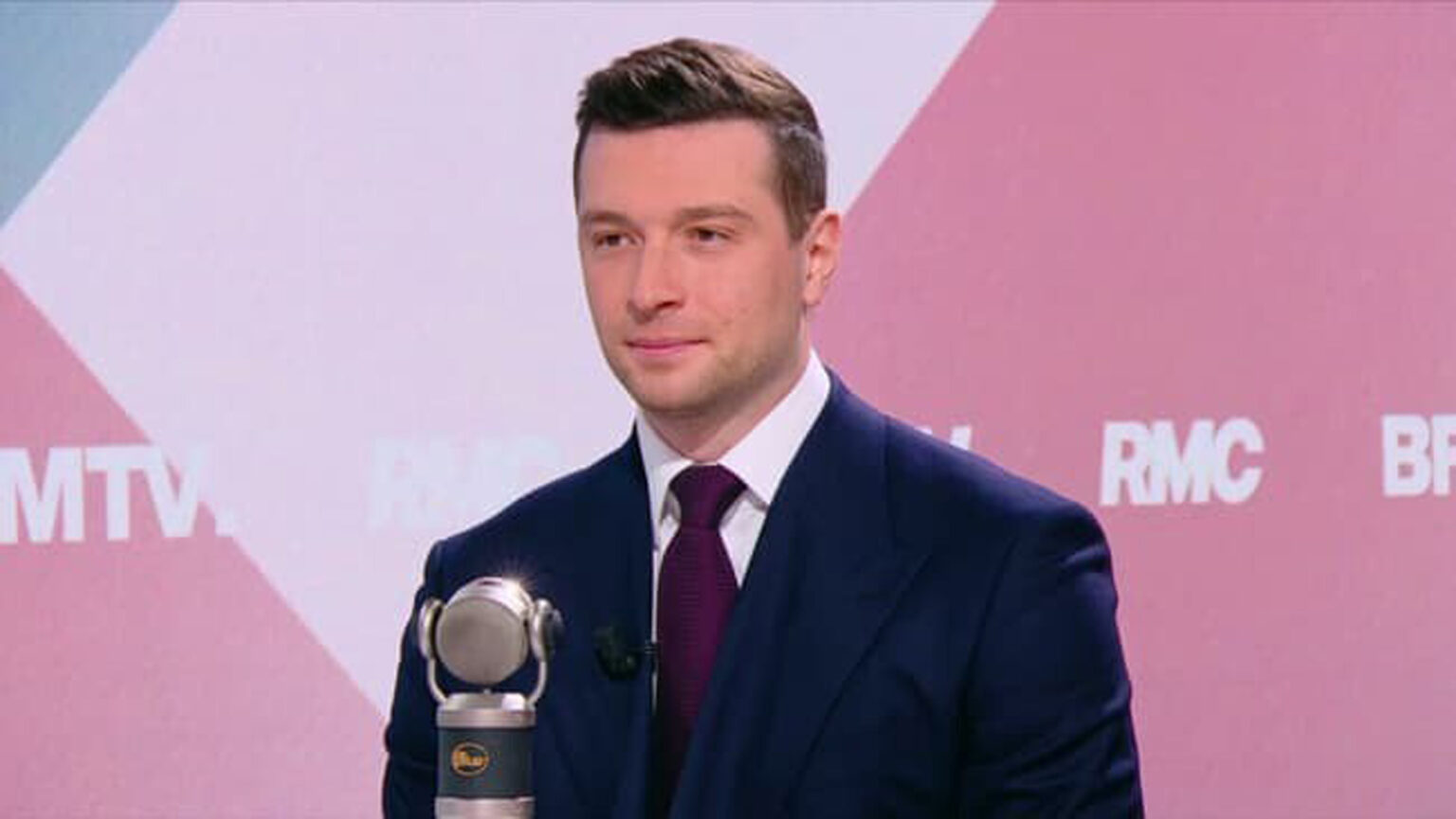 VIDÉO - Municipales : Jordan Bardella évoque des alliances entre LR et le RN pour faire barrage à LFI