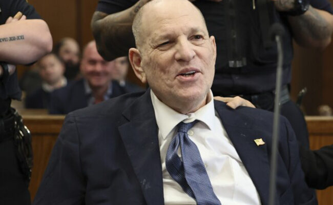 Harvey Weinstein affirme vivre «l’enfer» en prison et évoque une agression