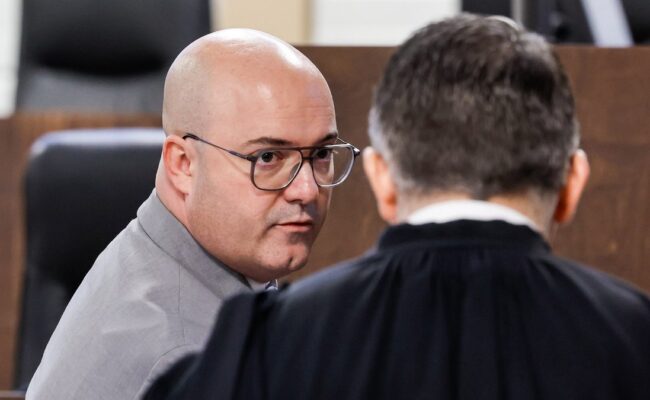 À Orange, la justice écarte Yann Bompard de la mairie à la veille des municipales