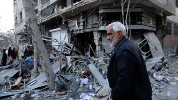 À Téhéran, le deuil s’étend : des familles pleurent leurs morts après les frappes