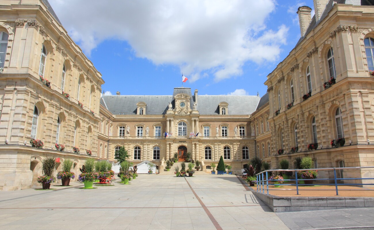 Amiens : la gauche reprend la mairie dans une quadrangulaire serrée