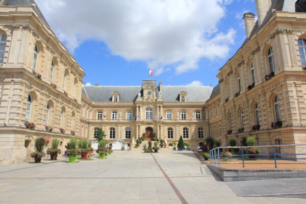Amiens : la gauche reprend la mairie dans une quadrangulaire serrée