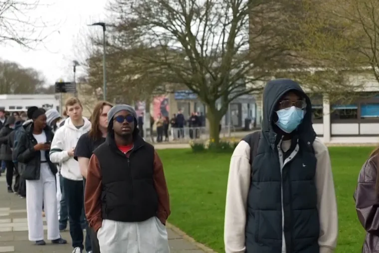 Angleterre : l’épidémie de méningite s’étend et atteint 34 cas