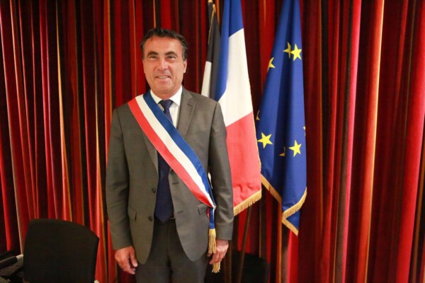 Arcachon : une altercation filmée du maire Yves Foulon déclenche une enquête judiciaire