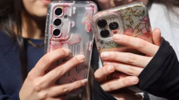 Au Royaume-Uni, les adolescents contestent un projet d’interdiction des réseaux sociaux inspiré du modèle australien