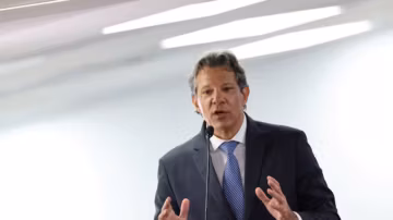 Brésil : le ministre des Finances Fernando Haddad se lance à l’assaut de São Paulo, un pari politique pour Lula