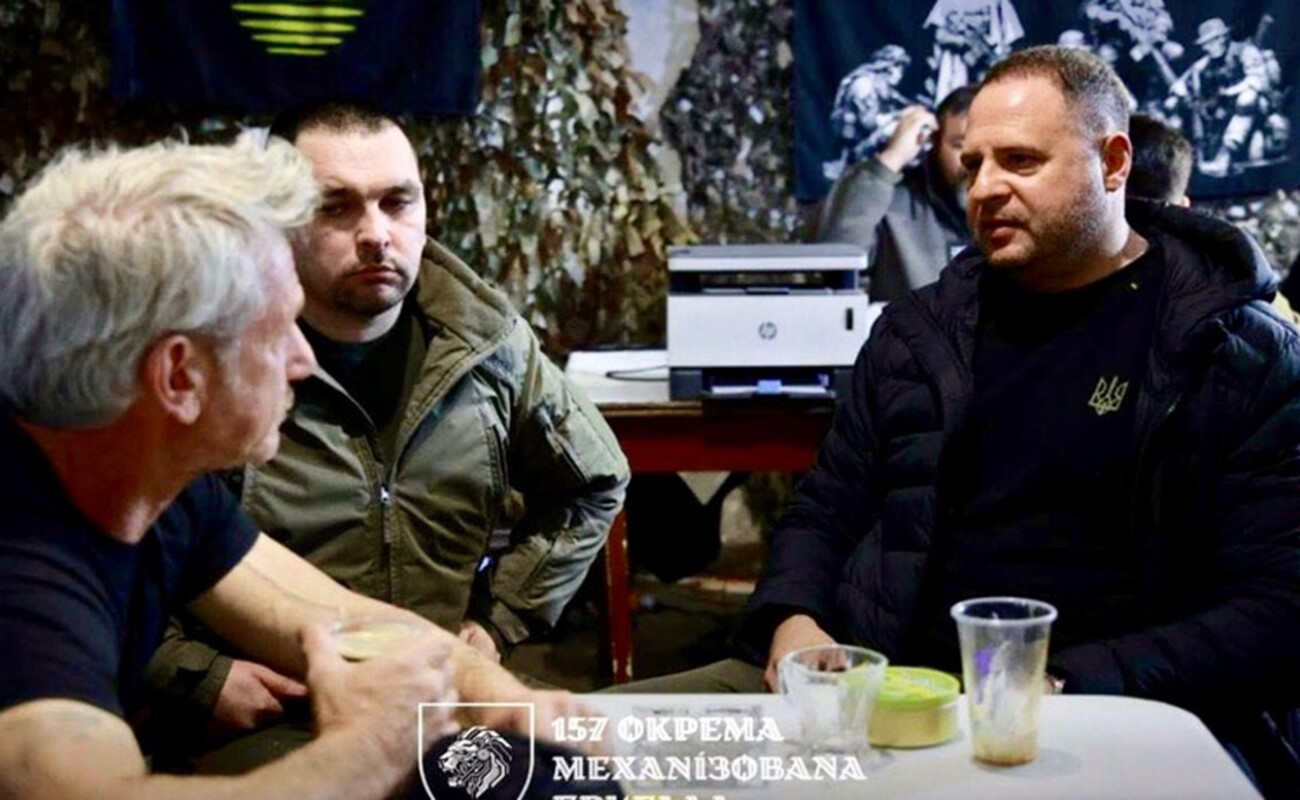 Ukraine : soupçons de corruption suite à la rencontre entre Sean Penn et Andriy Yermak pendant les Oscars