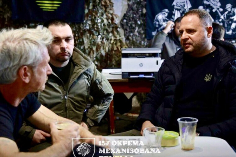 Ukraine : soupçons de corruption suite à la rencontre entre Sean Penn et Andriy Yermak pendant les Oscars