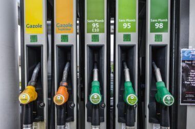 Carburants : une station sur six épinglée, l’exécutif hausse le ton