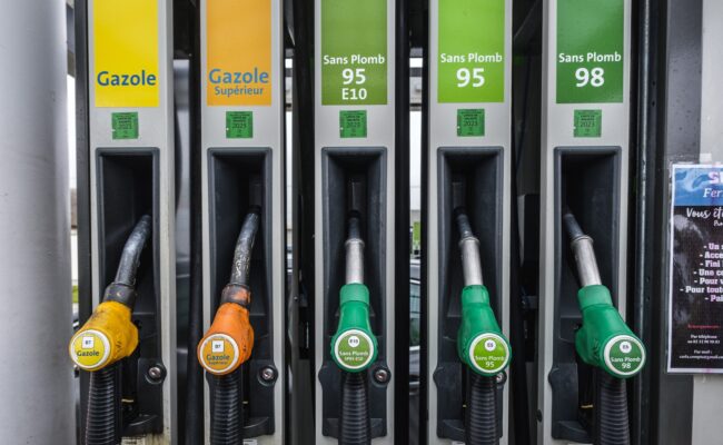 Carburants : une station sur six épinglée, l’exécutif hausse le ton