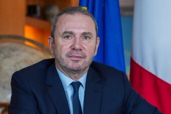 Christophe Lecourtier en route pour l’AFD, un choix très diplomatique de l’Élysée