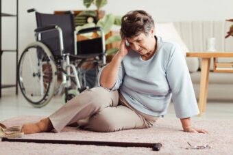 Chutes mortelles chez les seniors : plus de 20 000 décès en France en 2024