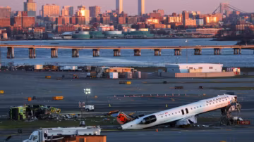 Collision mortelle à LaGuardia : des manquements aux procédures de contrôle aérien pointés du doigt