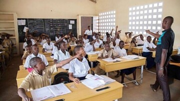 En Angola, le français devient obligatoire à l'école dès 10 ans