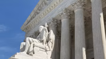 États-Unis : la Cour suprême pourrait durcir les règles du vote par correspondance