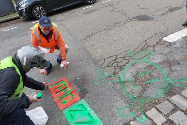 Évreux : motards et cyclistes s’allient contre les routes dégradées