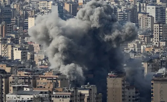 Frappes aériennes massives contre l’Iran alors que les marchés parient sur une fin prochaine de la guerre