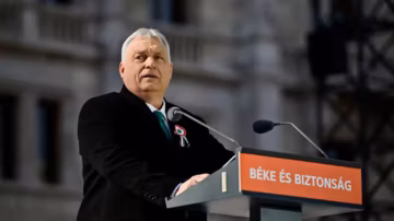 Hongrie : Viktor Orbán ordonne une enquête sur des écoutes visant un ministre lié à la Russie