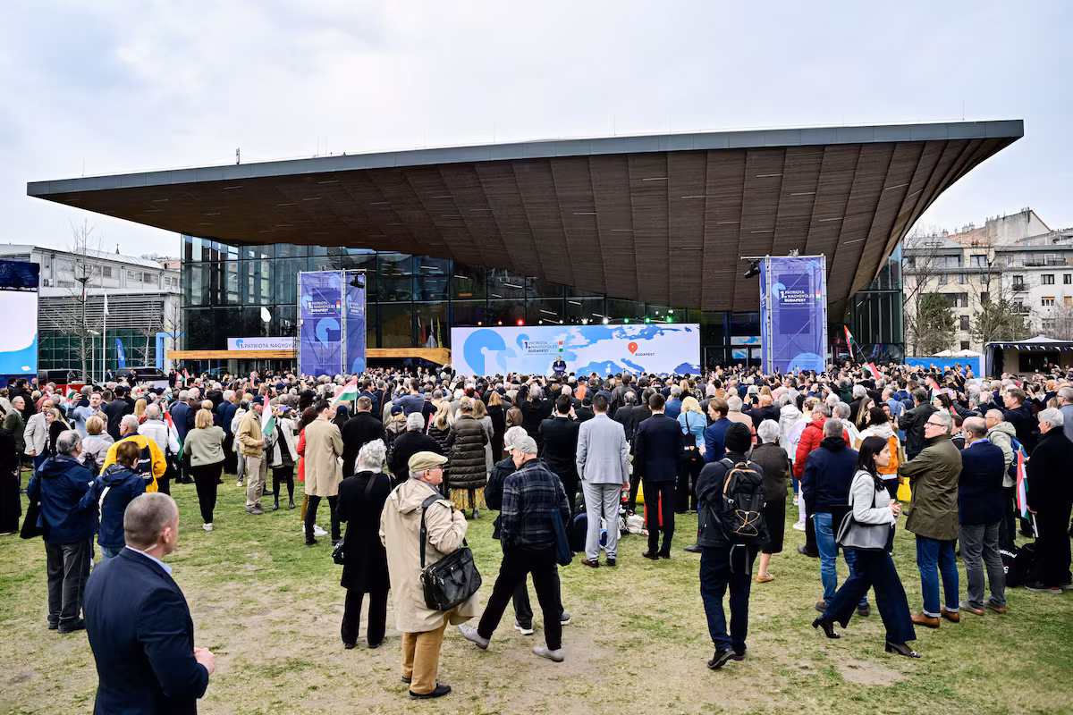 Hungary: The future government urged to reduce social spending