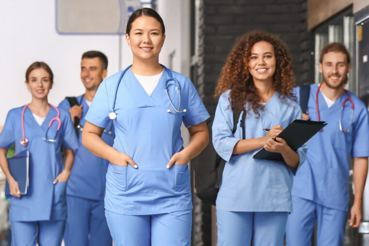 Hôpitaux : plus de 10 000 nouveaux internes attendus en novembre, du jamais-vu