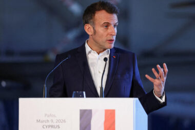 Guerre en Iran : Emmanuel Macron convoque un conseil de défense à l’Élysée ce mardi à 18h30