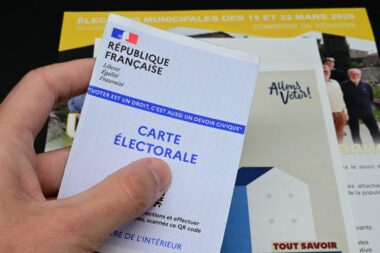 Municipales 2026 : 19,37 % de participation à midi