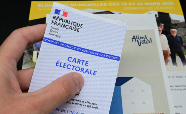 Municipales 2026 : 19,37 % de participation à midi