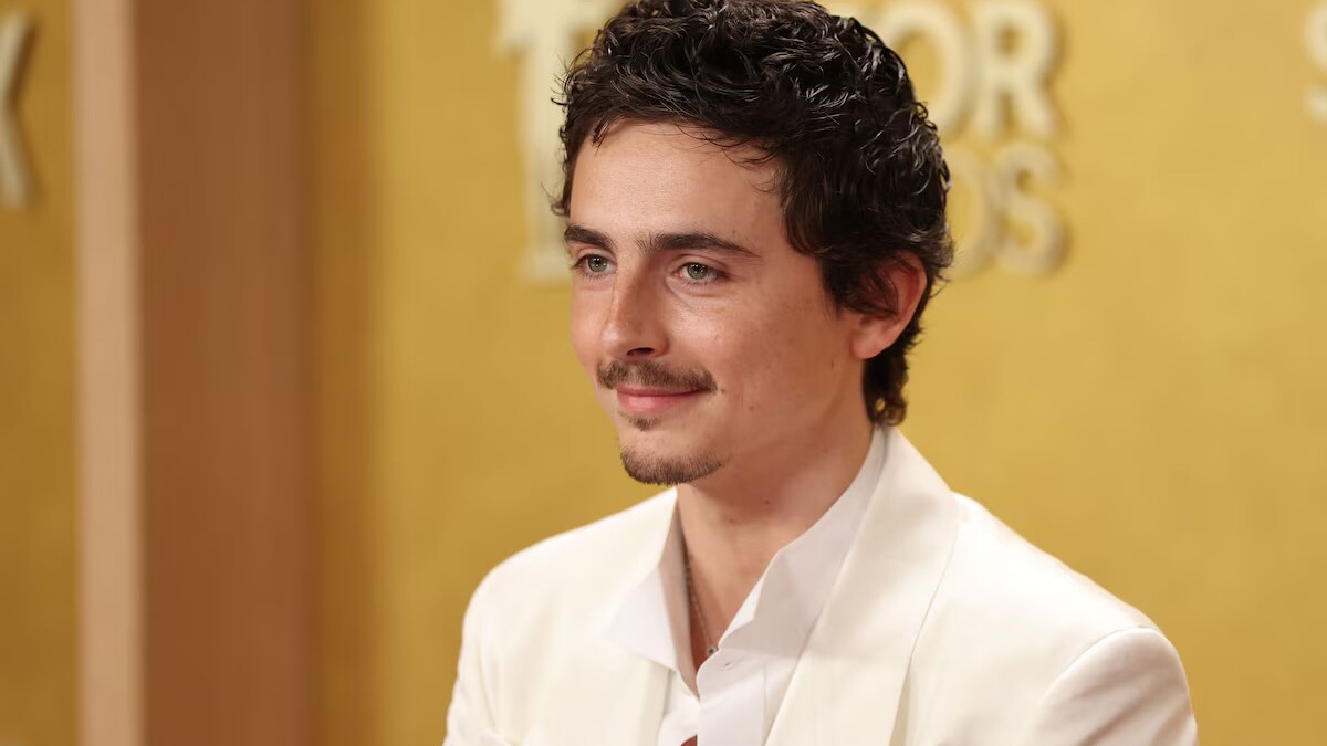 « Plus personne n’en a rien à faire » : Timothée Chalamet critique l’opéra et le ballet et se fait recadrer par plusieurs institutions