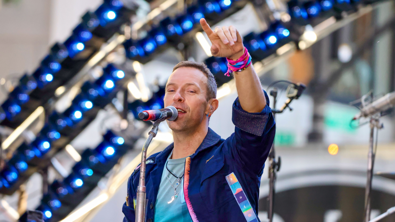 Coldplay poursuivi en justice à Lyon par une entreprise française autour du nom “Moon Music”