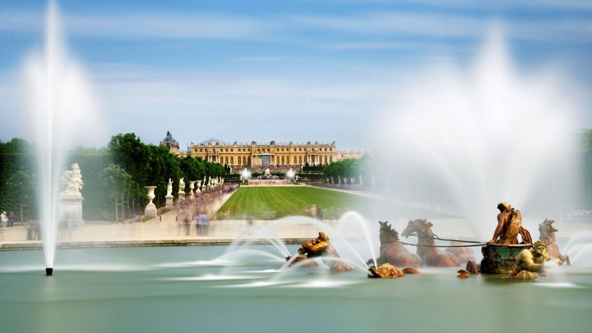 Le château de Versailles lance la restauration des bassins du Bain des nymphes et du Dragon