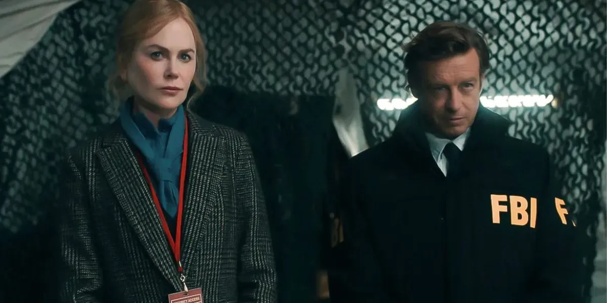 “Scarpetta” sur Prime Video : une adaptation qui partage fortement les avis Mise en ligne le 11 mars sur Prime Video, Scarpetta transpose enfin à l’écran l’héroïne de Patricia Cornwell, célèbre médecin légiste apparue pour la première fois dans les romans il y a près de quatre décennies. Portée par Nicole Kidman, Jamie Lee Curtis, Ariana DeBose, Bobby Cannavale et Simon Baker, la série policière ne laisse visiblement personne indifférent : entre emballement critique et rejet franc, son accueil est particulièrement contrasté. Nicole Kidman en médecin légiste dans une intrigue à double temporalité Créée par Elizabeth Sarnoff, la série mêle plusieurs livres de Patricia Cornwell et suit Kay Scarpetta à deux moments de sa vie : au début de sa carrière, puis près de trente ans plus tard, alors qu’une nouvelle affaire semble faire écho à une enquête fondatrice de son passé. Le récit repose donc sur deux lignes temporelles, avec une distribution dédoublée pour certains personnages. Sur le papier, la proposition a de quoi séduire : Nicole Kidman tient le rôle principal, Jamie Lee Curtis joue sa sœur Dorothy, Ariana DeBose interprète sa nièce Lucy, tandis que Simon Baker campe Benton Wesley et Bobby Cannavale, Pete Marino. Le Parisien souligne aussi la solidité du trio féminin et la performance remarquée de Rosy McEwen, qui incarne une Scarpetta plus jeune avec une ressemblance troublante avec Nicole Kidman. Des critiques élogieuses… et d’autres très sévères C’est surtout sur sa qualité d’ensemble que Scarpetta divise. Du côté des enthousiastes, Variety salue une série « sensationnelle » à la narration très maîtrisée, tandis que The Wrap estime que Nicole Kidman y trouve son meilleur rôle à la télévision depuis longtemps. Le New York Times, plus nuancé, juge l’ensemble captivant malgré une dimension feuilletonnante parfois trop marquée. À l’inverse, plusieurs médias se montrent nettement plus durs. The Guardian fustige un drame confus et désordonné, là où IndieWire décrit une série étrange sans être vraiment mémorable. Télérama, de son côté, parle d’un thriller mal assemblé. Même chez les spectateurs, les réactions paraissent aussi tranchées : certains disent avoir enchaîné les huit épisodes, d’autres assurent avoir décroché très vite. Une chose est déjà certaine : Prime Video ne semble pas vouloir s’arrêter là. Selon Deadline, une deuxième saison a été commandée avant même la diffusion de la première. Scarpetta n’a donc peut-être pas convaincu tout le monde, mais elle a déjà obtenu le droit de poursuivre son autopsie télévisuelle.