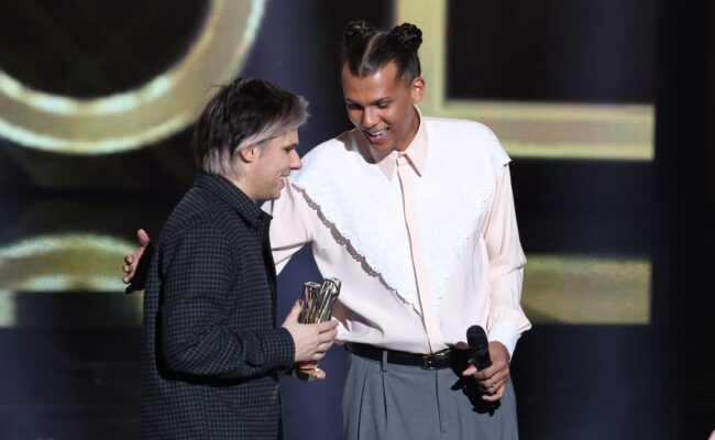 Stromae surprend Bruxelles en rejoignant Orelsan sur scène après trois ans d’absence