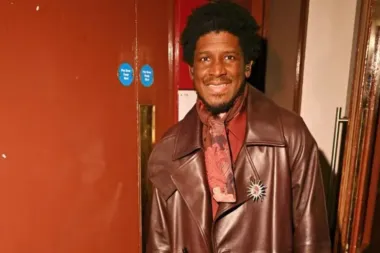 Labrinth rompt avec « Euphoria » dans un message explosif