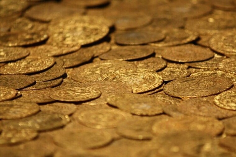 Un chasseur de trésors américain libéré après dix ans de prison sans avoir révélé l’emplacement de 500 pièces d’or