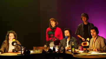 Une libre antenne de Fréquence Gaie renaît sur scène au Théâtre Paris-Villette