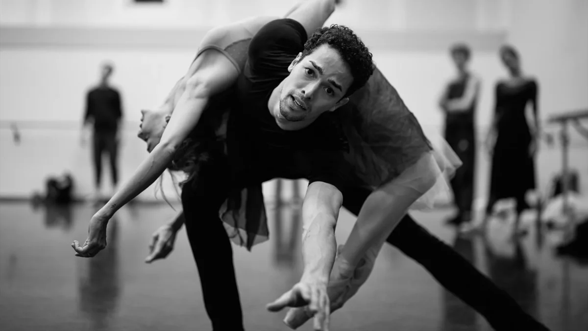 Interdit en Russie pour « propagande LGBT », le ballet Noureev renaît à Berlin