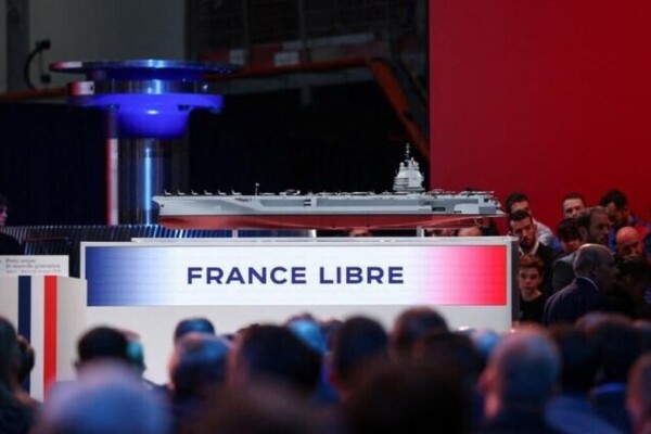 Pour l’Académie française, le futur porte-avions devra s’appeler « la France libre »